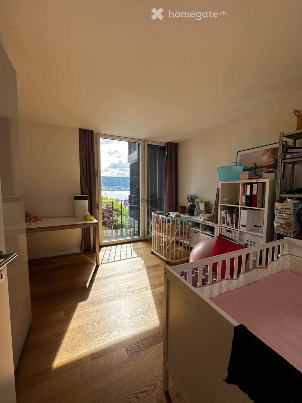 Stunning 3.5-Room Apartment with Lake View in Zürich 8008 - Bild 6