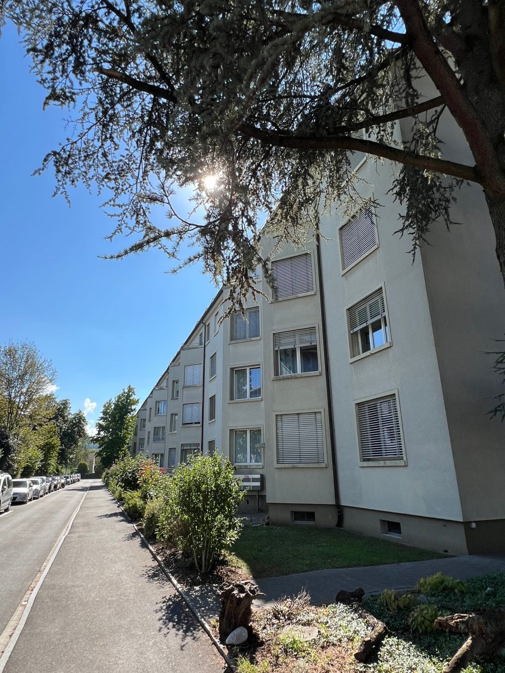 3-Zimmer Genossenschafts-Wohnung mit grossem Balkon - Bild 1