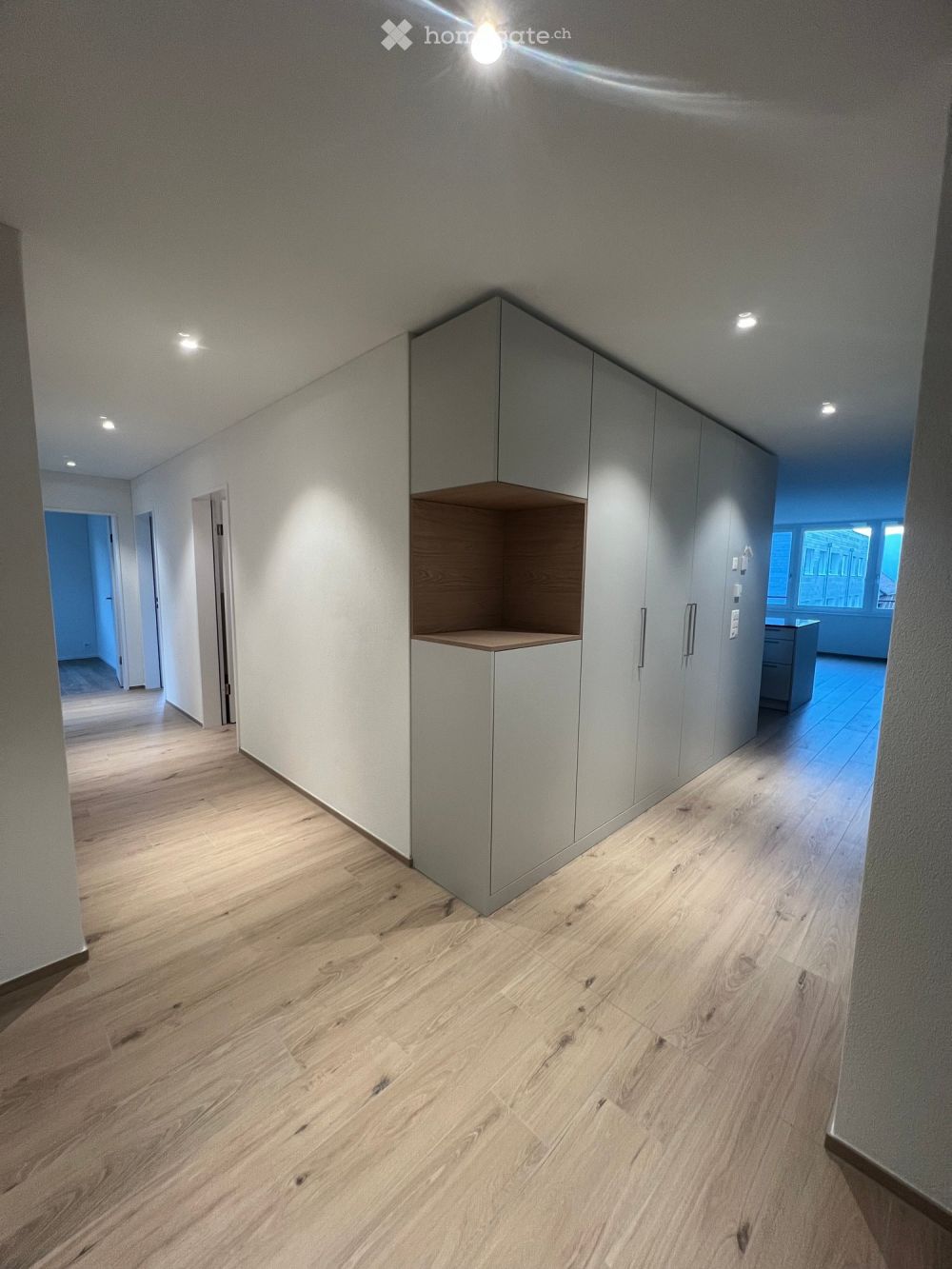 Neue, naturnahe 4.5-Zimmer-Wohnung im Herzen von Sattel - Bild 1