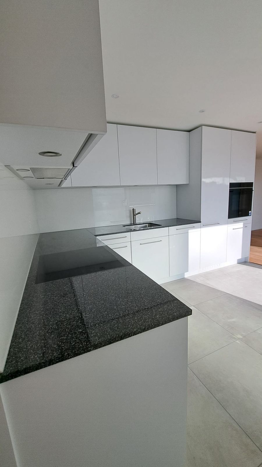 Moderne Terrassenwohnung mit Tiefgarage in Hitzkirch - Bild 5