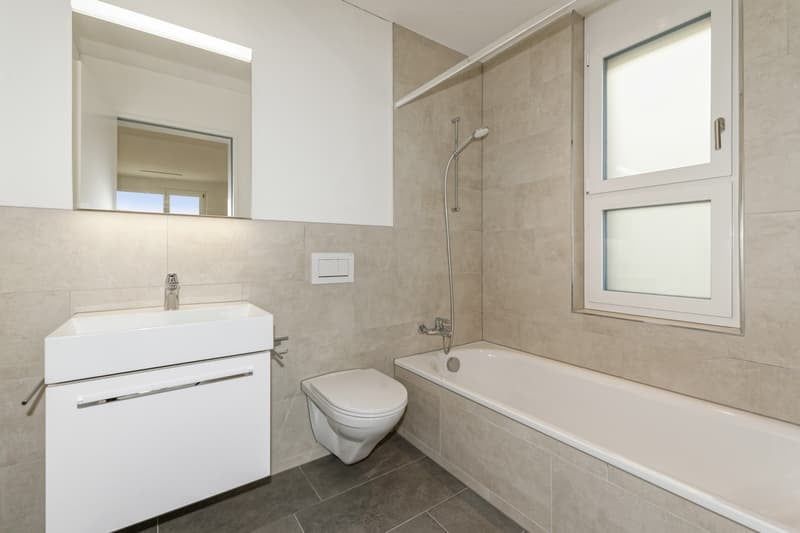 Neubauwohnung an traumhafter Lage direkt am Seeufer in Rapperswil-Jona - Bad