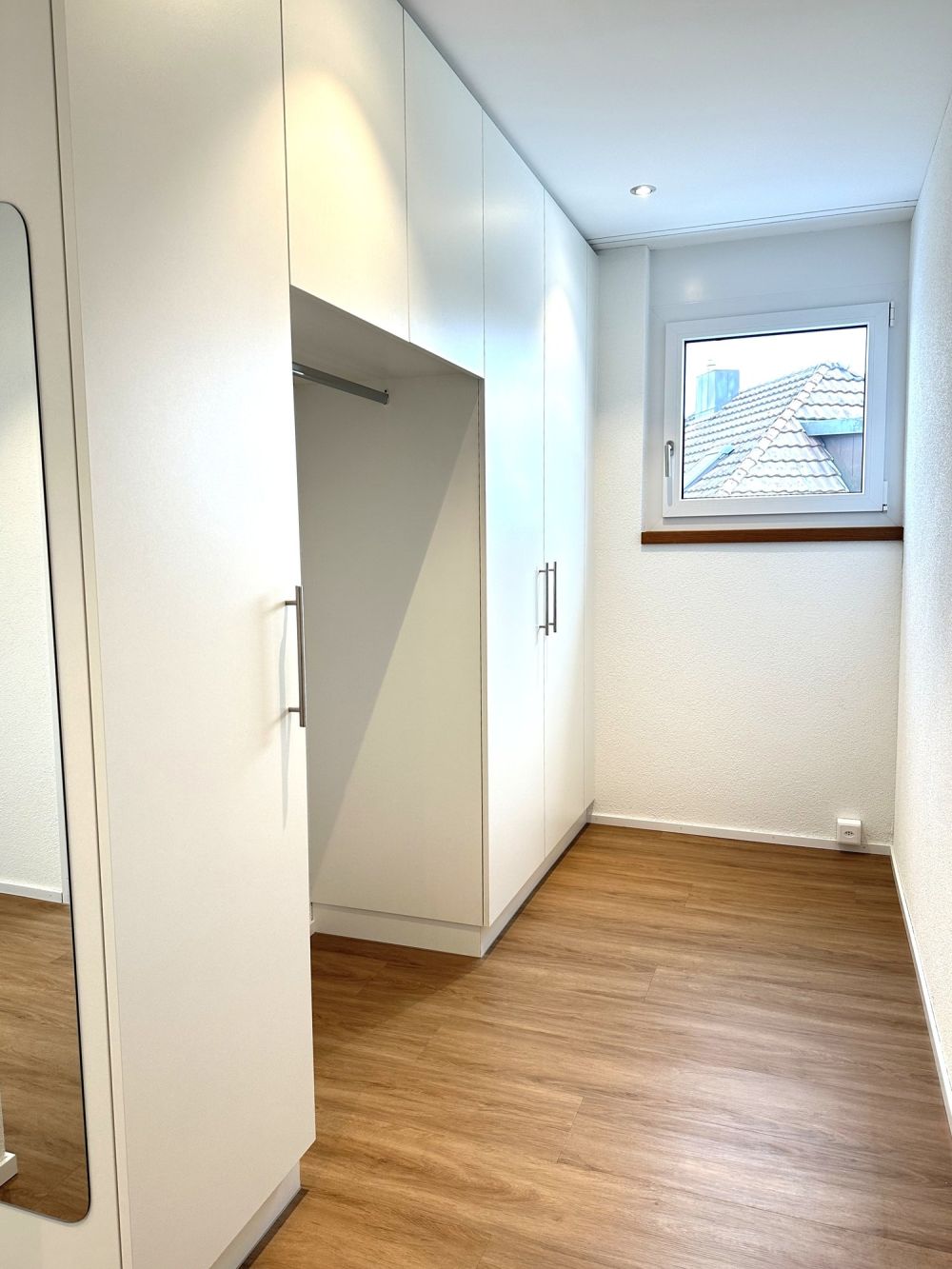 Gross, grösser, 100m2 Wohnfläche mit grosser Terrasse! - IMG_2528