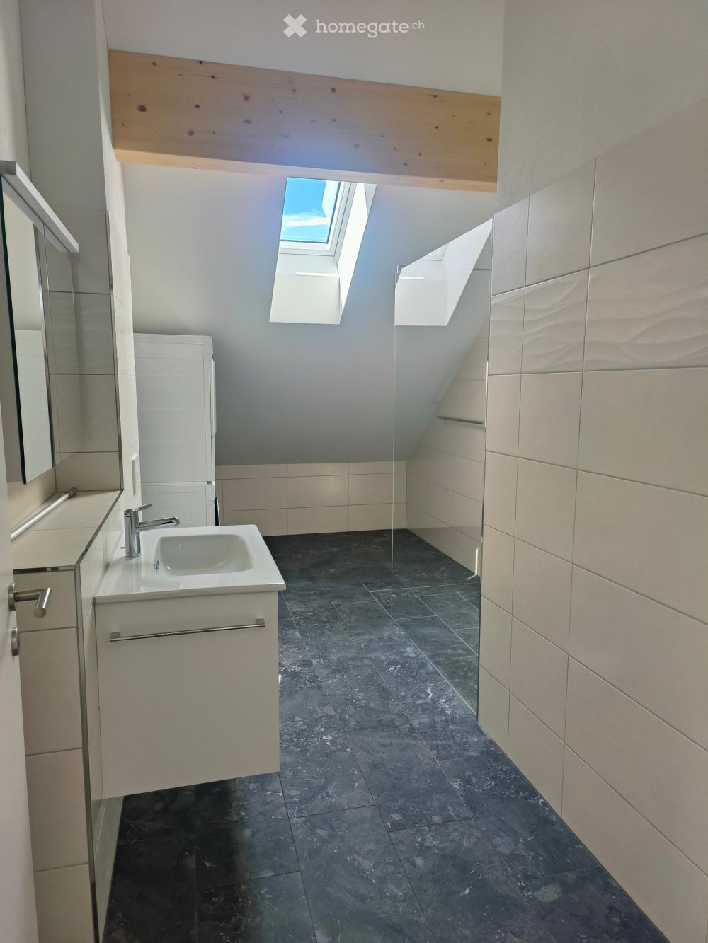 Moderne 1.5-Zimmer-Wohnung in Wollerau – Neubau mit Balkon und schöner Aussicht - Bild 3