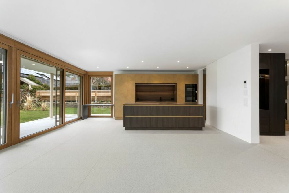 Neubau-Villa in Unterägeri zur Miete - Whirlpool, Dachterrasse & Lift - Bild 6