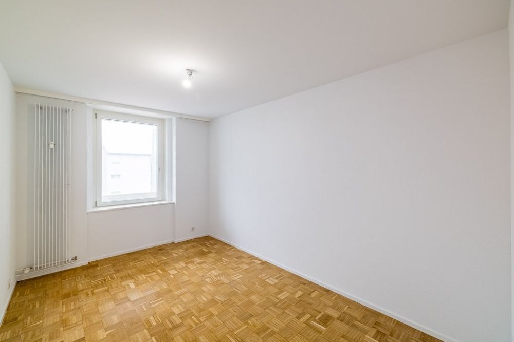 Frisch saniert und bezugsbereit - Beispiel Zimmer