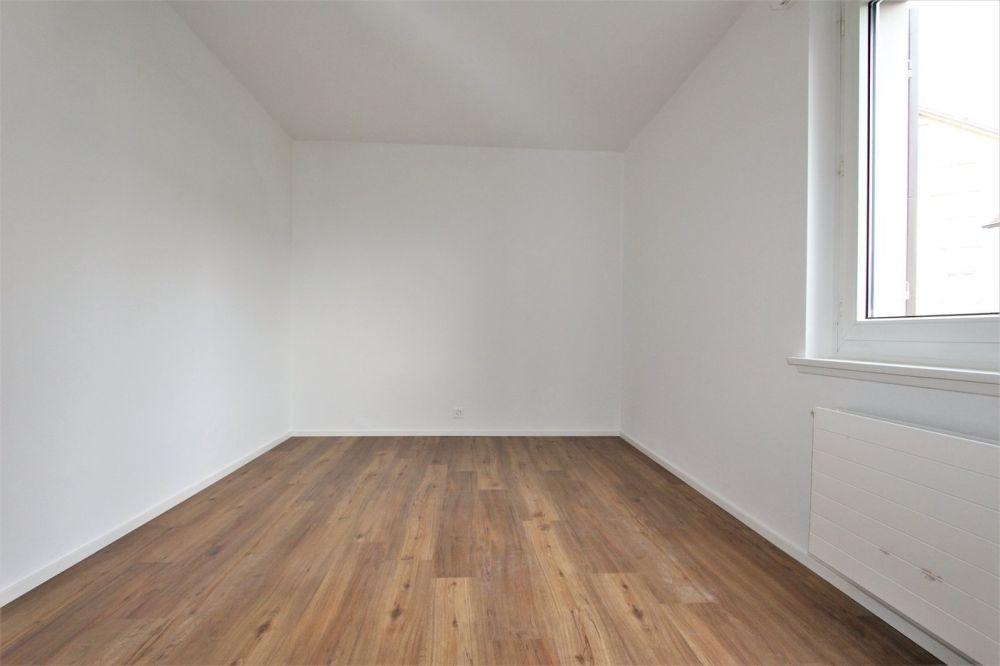 MODERNE 3.5 ZI-WOHNUNG IN NEUHAUSEN - Bild 4