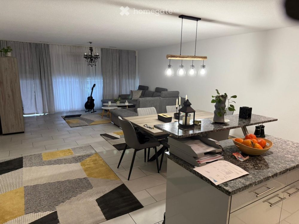 Moderne 3.5-Zimmer-Wohnung mit Balkon in Volketswil - Bild 4