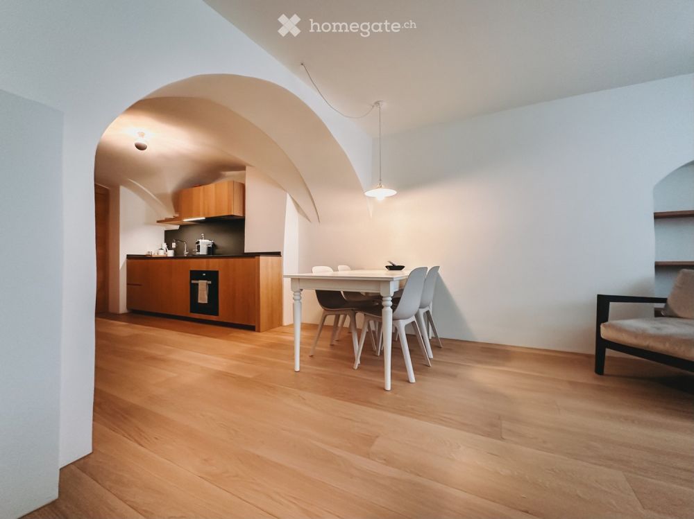 CHESA BOTT SAMEDAN - Luxuriöse 2,5 Zimmer Wohnung - Bild 4