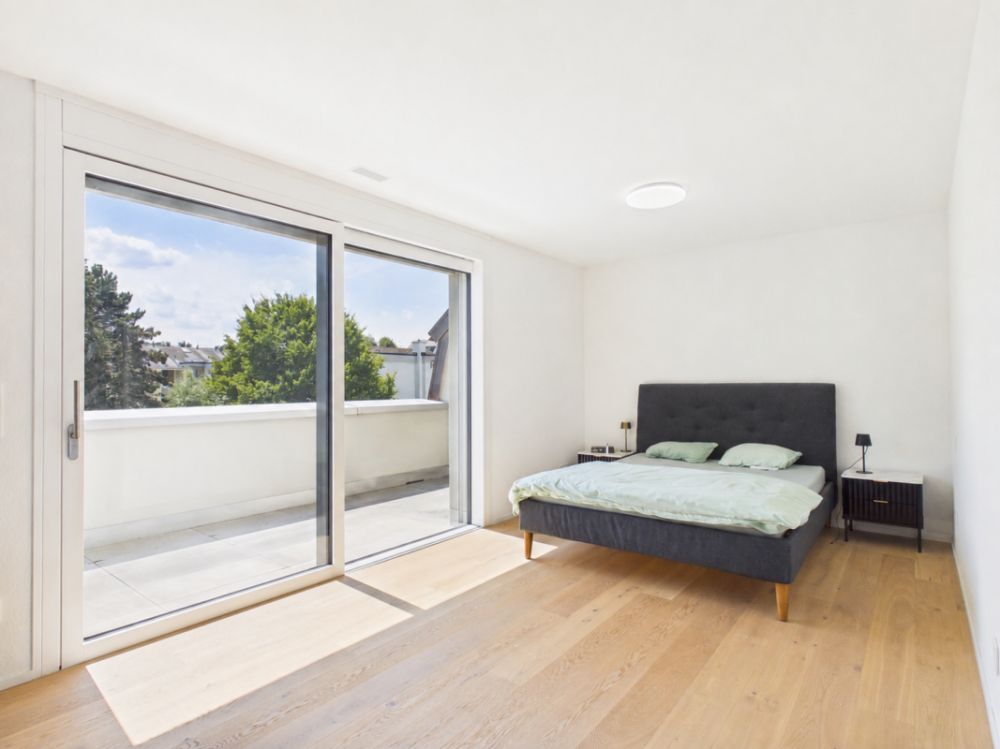 Exklusive 3.5-Zimmer-Attikawohnung mit grosszügigen Aussenflächen in Binningen - Bild 10