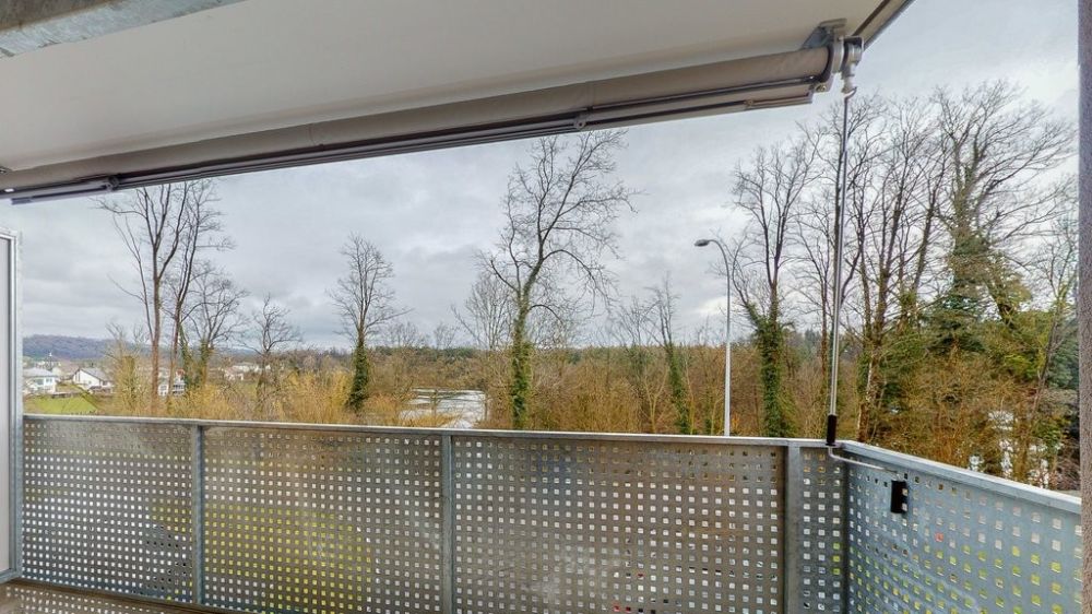 Schöne, zentral gelegene Neubau-Wohnung - Balkon