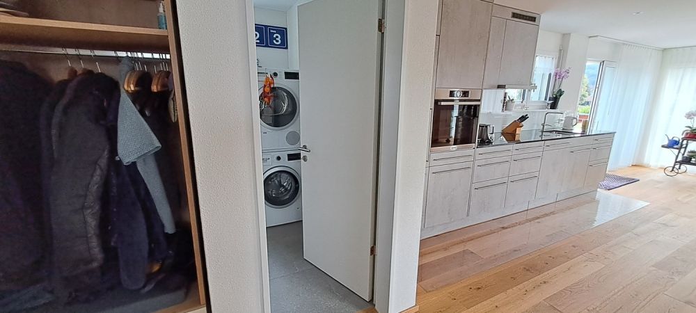 Attika 2.5 Zimmer möbliert befristet - Bild 9