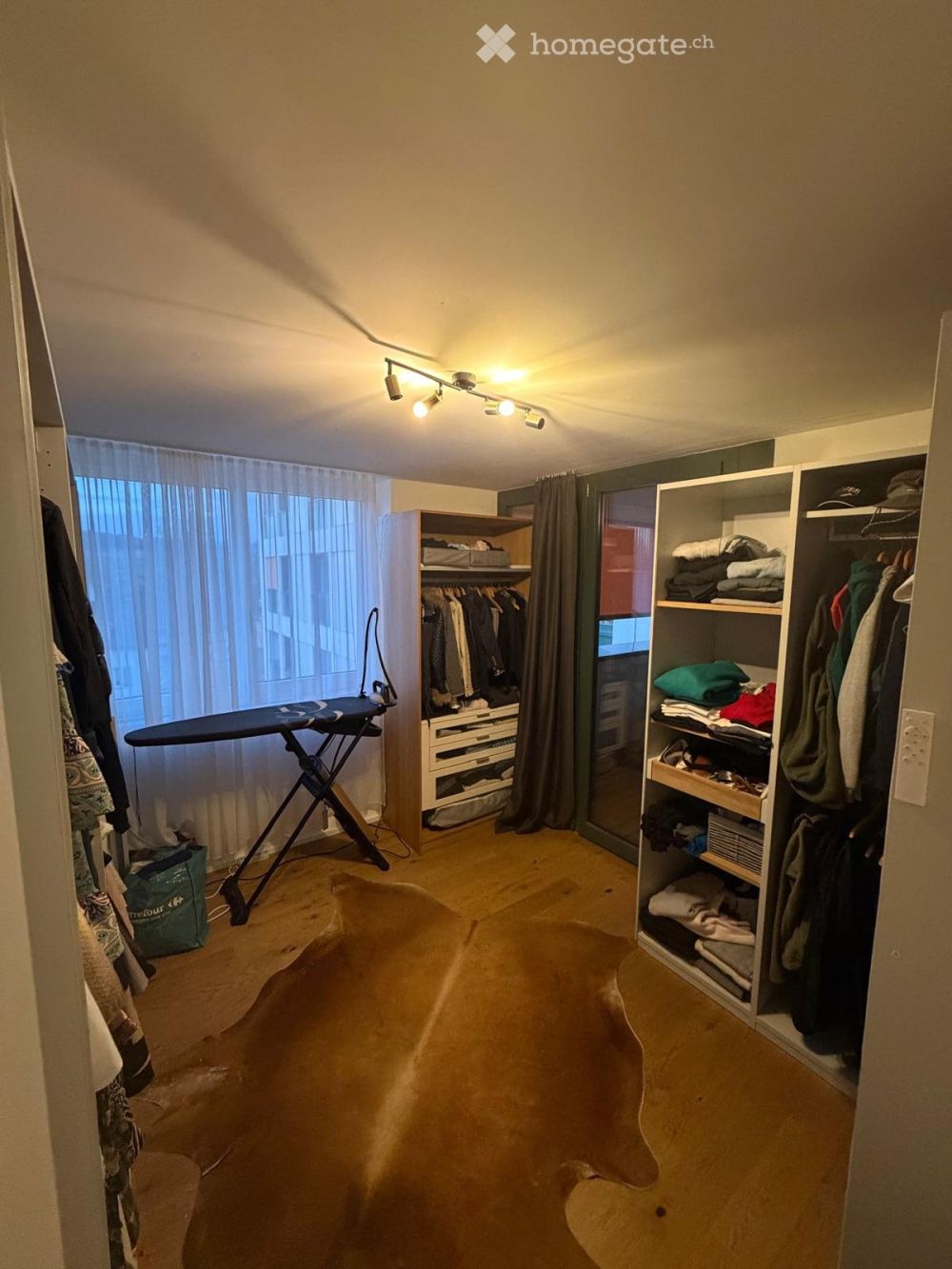 Moderne 4.5-Zimmer-Neubauwohnung mit Balkon und Aussicht in Siebnen - Bild 4