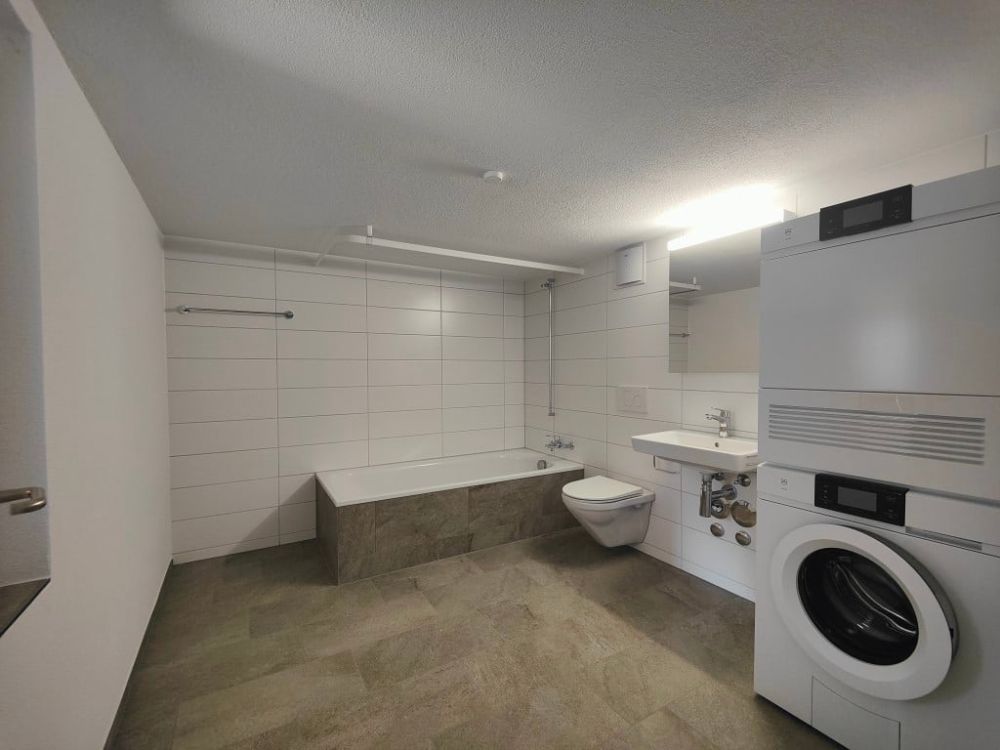 3.5 Zimmer-Wohnung mit einmaligem Charakter - Bad