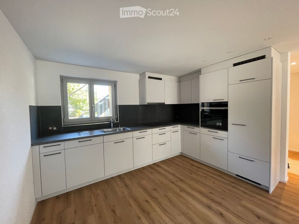Moderne 2.5-Zimmer-Neubauwohnung in Niederstetten - Bild 1