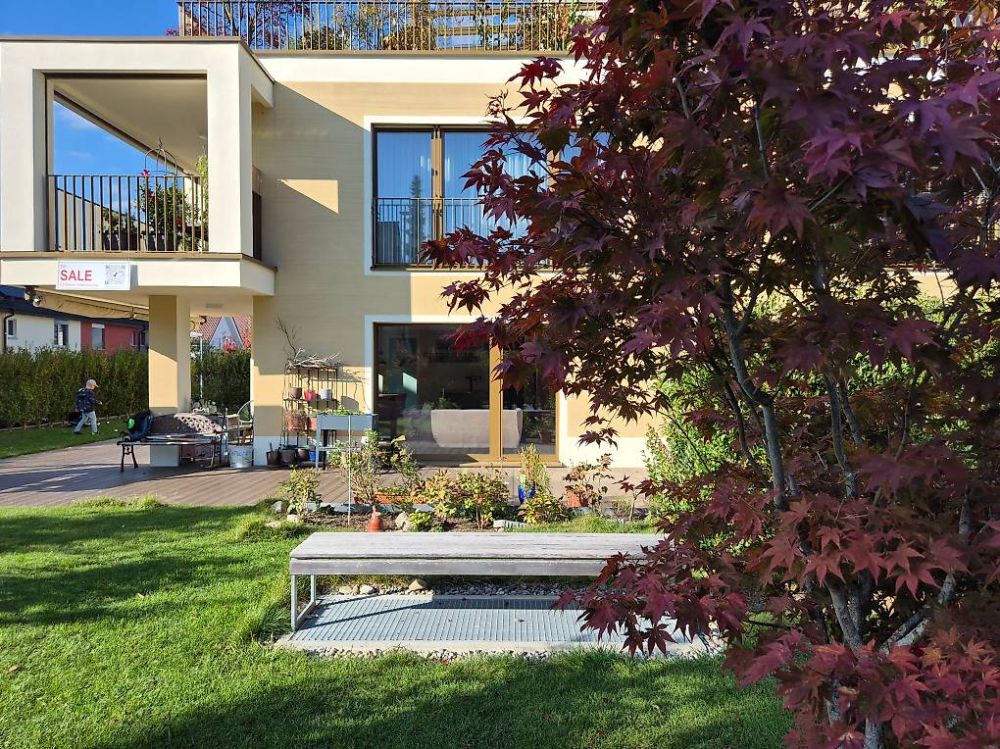 Attraktive 5.5-Zimmer Gartenwohnung (Neubau 2022) mit grosszügigem Sitzplatz und Garten - Bild 10