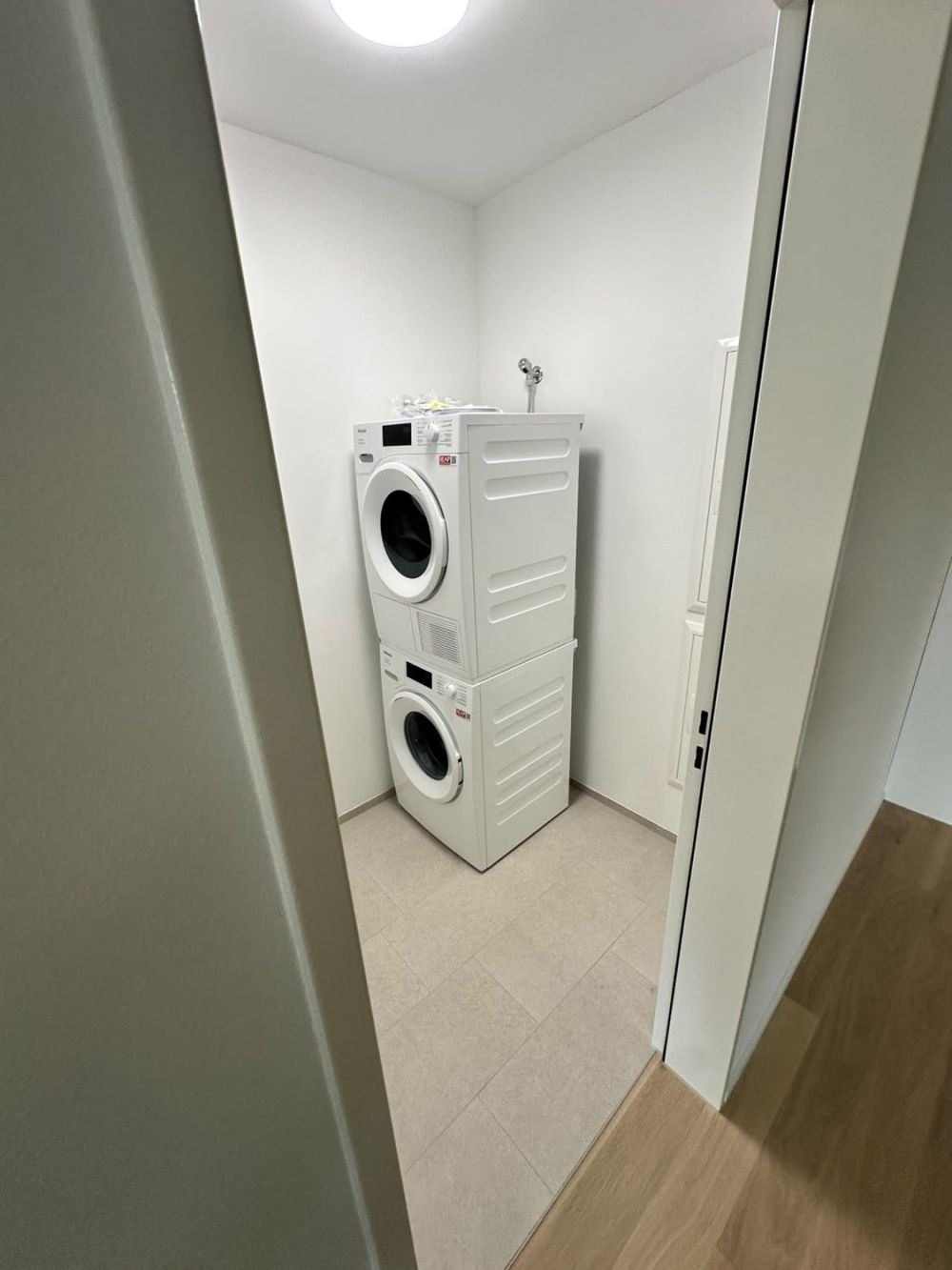 Grosszügige 3.5-Zimmer-Wohnung in Uitikon Waldegg ab 1. Dez - Bild 11