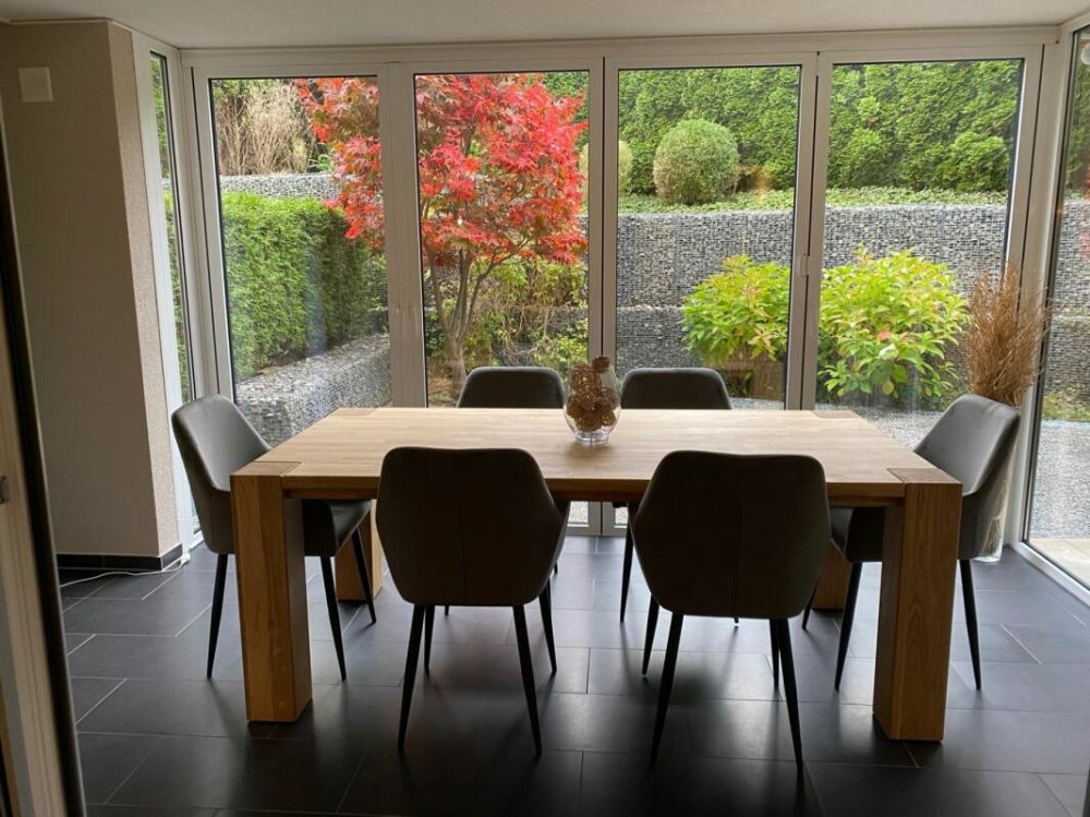 Moderne 2,5 Zimmerwohnung mit Balkon in Schindellegi - Bild 1