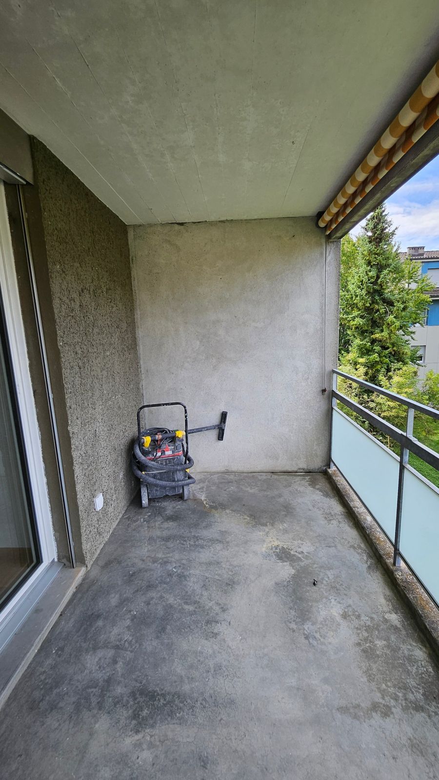 Total sanierte und charmante 3.5-Zimmerwohnung zu vermieten - Bild 7