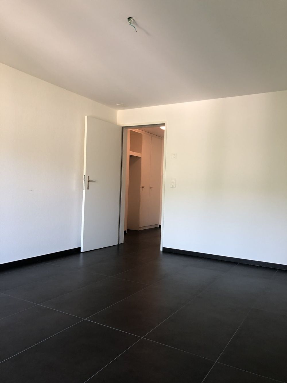 Moderne Wohnung an top Lage mit wunderschöner Aussicht - 07 (1)