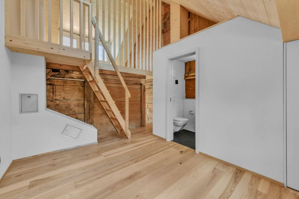 Einziehen und wohlfühlen: Charmanter 3.5-Zimmer-Hausteil, kernsaniert und bezugsbereit in Bazenheid - Bild 4