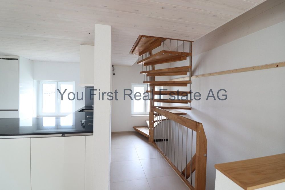 ERSTBEZUG : Maisonette-Wohnung im Herzen von Oberwil - Bild 3
