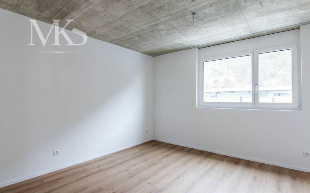 Grosszügige 3.5 Zimmer Wohnung in Visp - Grosses Schlafzimmer