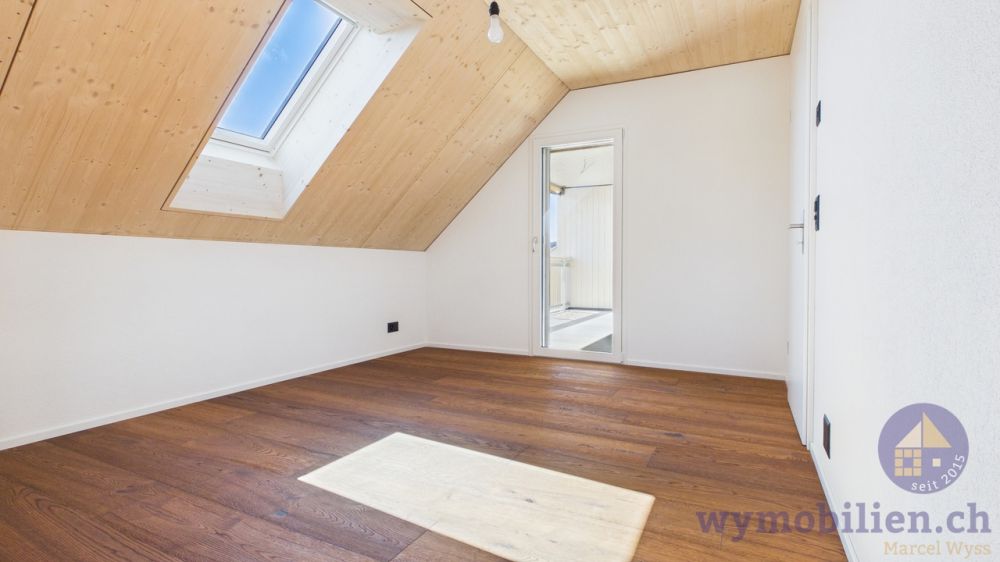 Erstbezug - Wohnen auf höchstem Niveau - 2 Zimmer + Galerie und Büro! - Zimmer 2 mit Ausgang auf den gedeckten Balkon