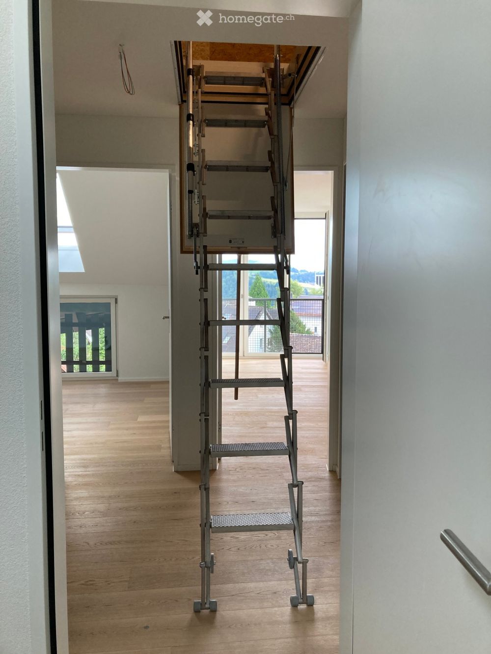5.5-Zimmer-Maisonette/Duplex-Wohnung mit wunderschöner Fernsicht in familienfreundlicher Überbauung - Bild 13