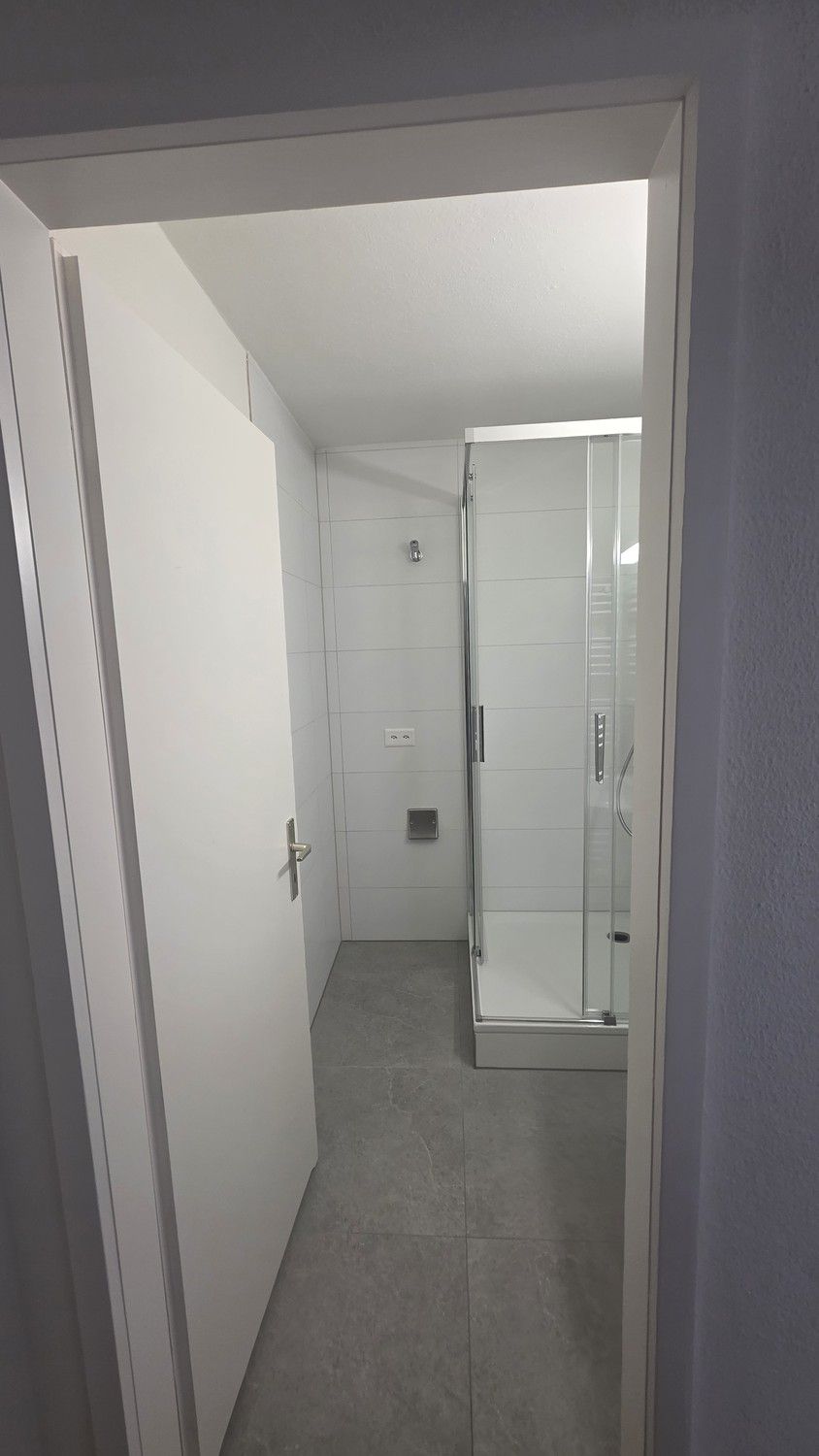 RenovieERSTVERMIETUNG NACH SANIERUNG: MODERNE 4.5-ZIMMERWOHNUNGEN!rte Wohnung in Brüttisellen - Bild 1