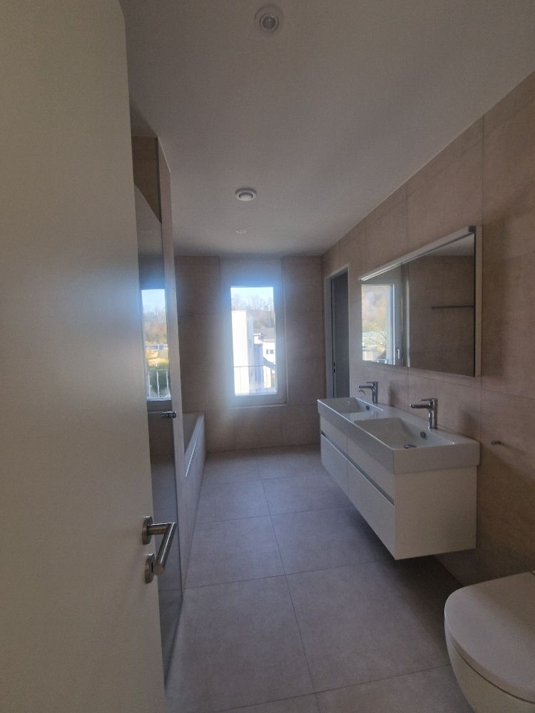 Luxuriöse 3.5 -Zimmerwohnung im OG an der Sonneckstrasse 1 - Bild 6