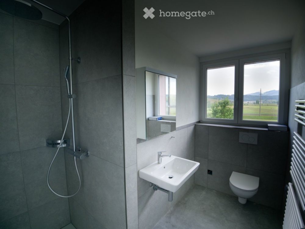 Helle 4.5-Zimmer-Wohnung mit Balkon und schöner Aussicht in Buttikon SZ - Bild 7