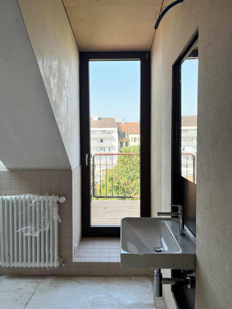 Sanierte Dachwohnung mit Balkon im St. Johann! - Bild 3