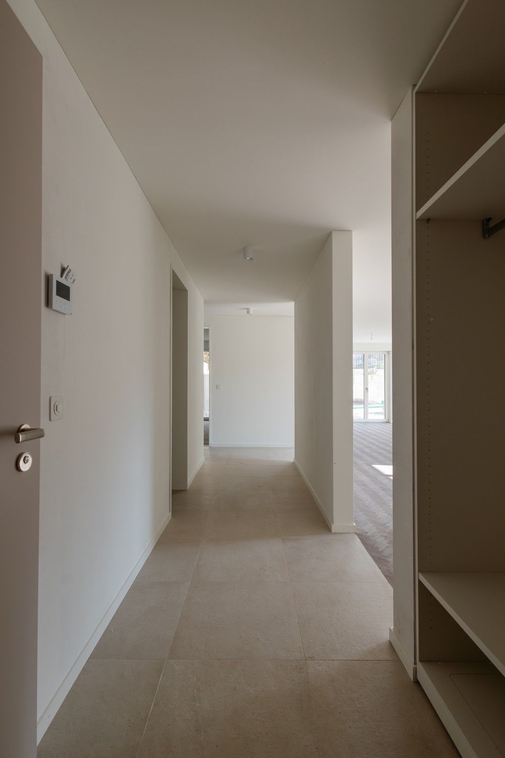 Exklusive 3.5 Zimmerwohnung (100m²) mit 43m² Aussenfläche nahe Zürich - Bild 9