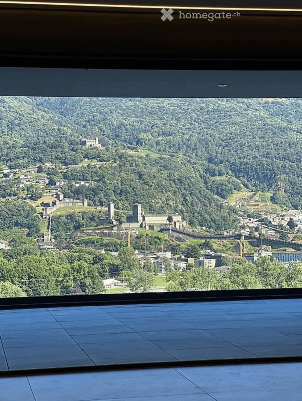 Moderno appartamento 3.5 locali con vista panoramica a Bellinzona - Residenza Castel - Bild 1