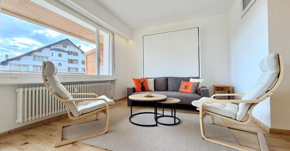 Magnifique grand studio avec alcôve au coeur de la station - Appartement meublé 1.5 pièces - image - 1