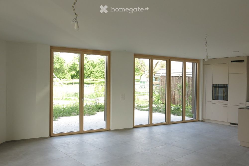 Modernes 4.5-Zimmer-Wohnung, bzw.  EFH  in Nänikon, Uster – Erstbezug ab sofort - Bild 3