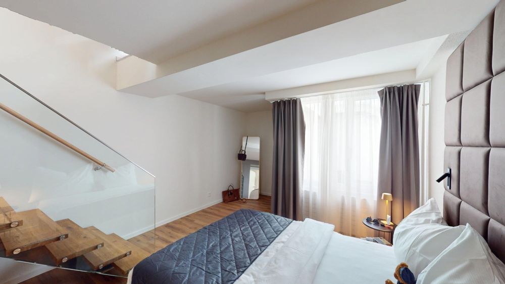 Erstvermietung nach Komplettsanierung – Exklusive Maisonette im Stadtzentrum - Bild 2