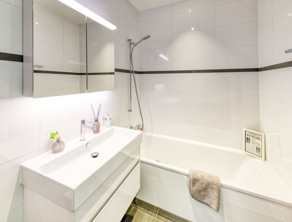 3.5 Zimmer Wohnung - 6EF2C92E-D534-4913-8C3D-632C280DF671
