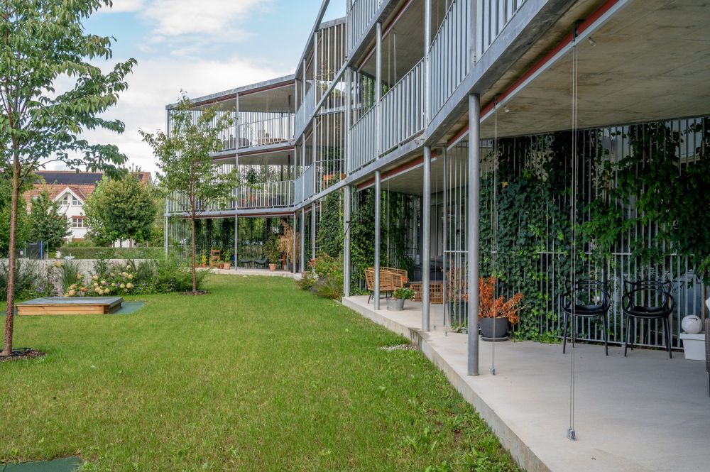Helle und top ausgestattete Parterrewohnung an ruhiger Lage - Bild 1