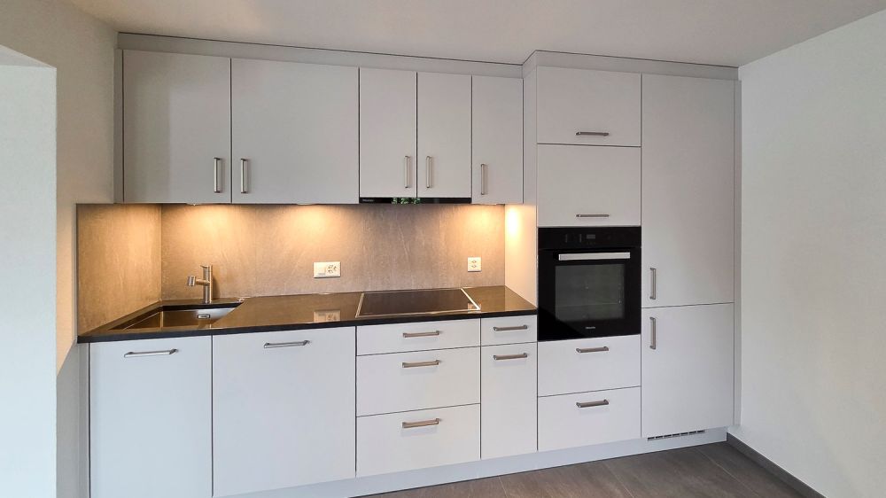 Charmante Wohnung mit Sitzplatz – Erstvermietung nach Totalsanierung - Bild 9