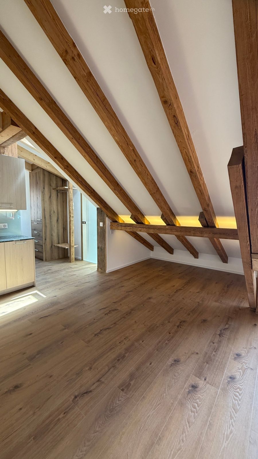 Erstbezug!         Charmante 3.5-Zimmer-Dachwohnung mit Galerie & Lift in Benken ZH - Bild 3