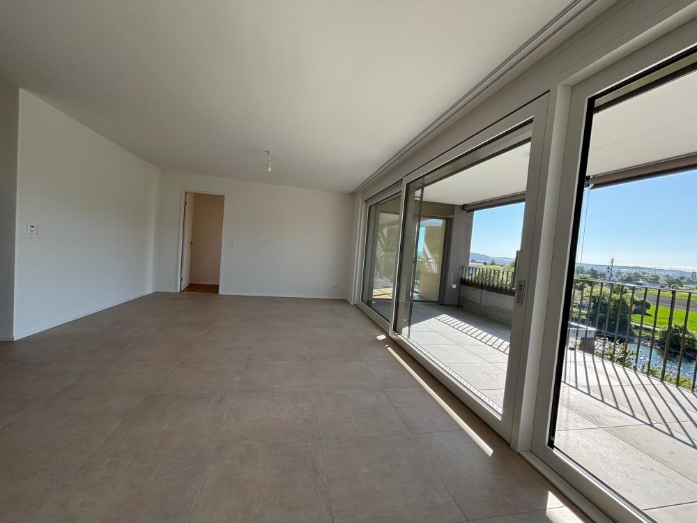 NEUBAU - Moderne 4.5-Zimmer-Wohnung mit Weitblick in Brügg - Bild 3