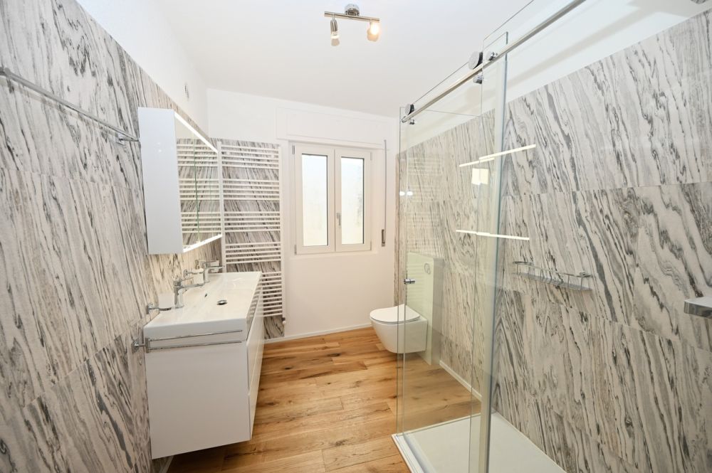 Appartamento completamente ristrutturato con vista lago a Ponte Tresa - Bild 9