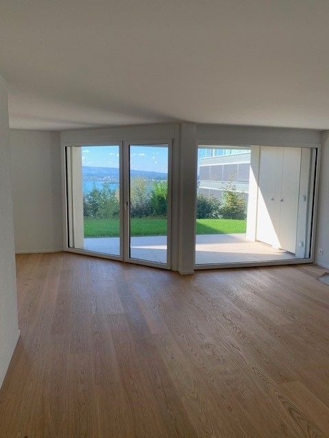 Erstbezug nach Sanierung mit Aussicht - Bild 1