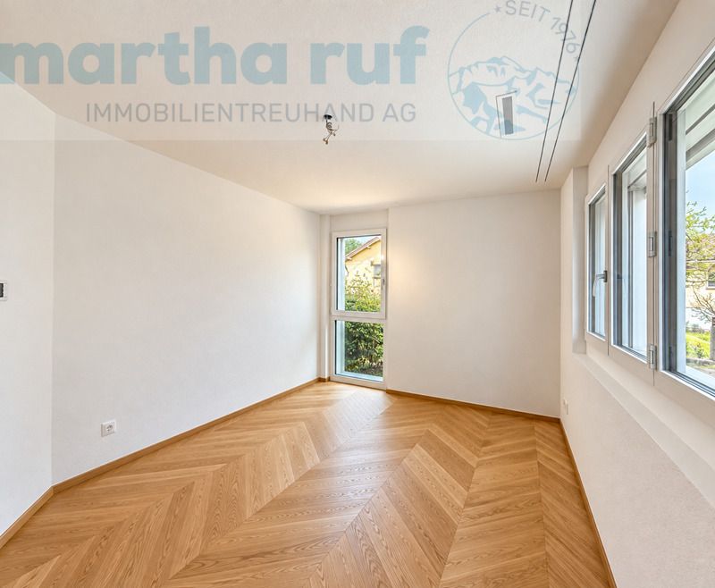 Exklusive 3.5- Zimmer Wohnung mit Garten Modern und hochwertig - Bild 5