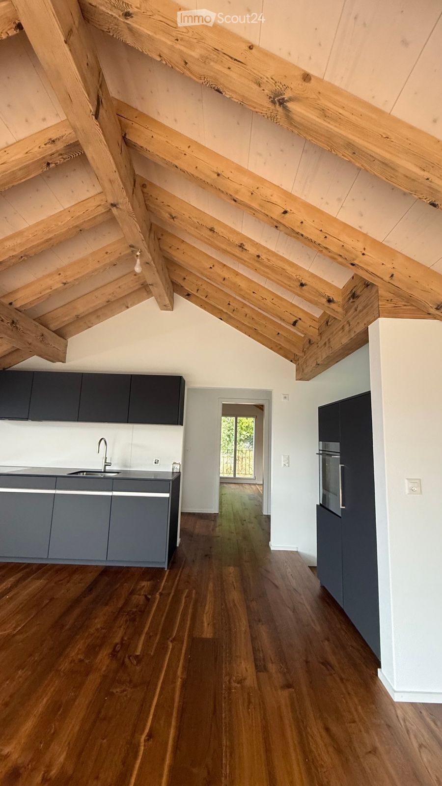 Erstvermietung: Moderne 3.5-Zimmer-Dachwohnung mit Bergpanorama in Thun - Bild 3