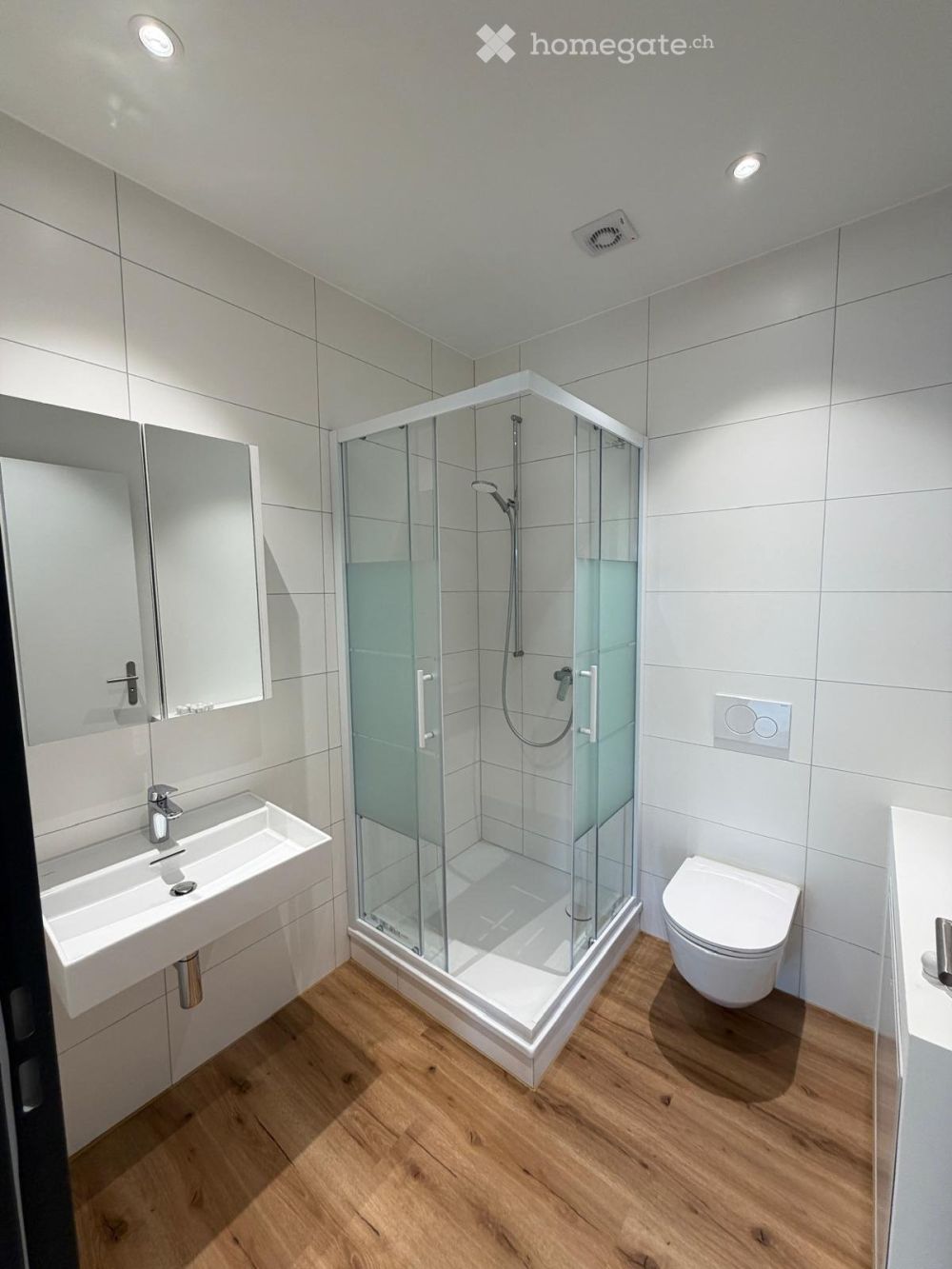 Moderne möblierte 5-Einzelzimmer-Wohnung im Neubau mit Terrasse & Lift - Bild 8