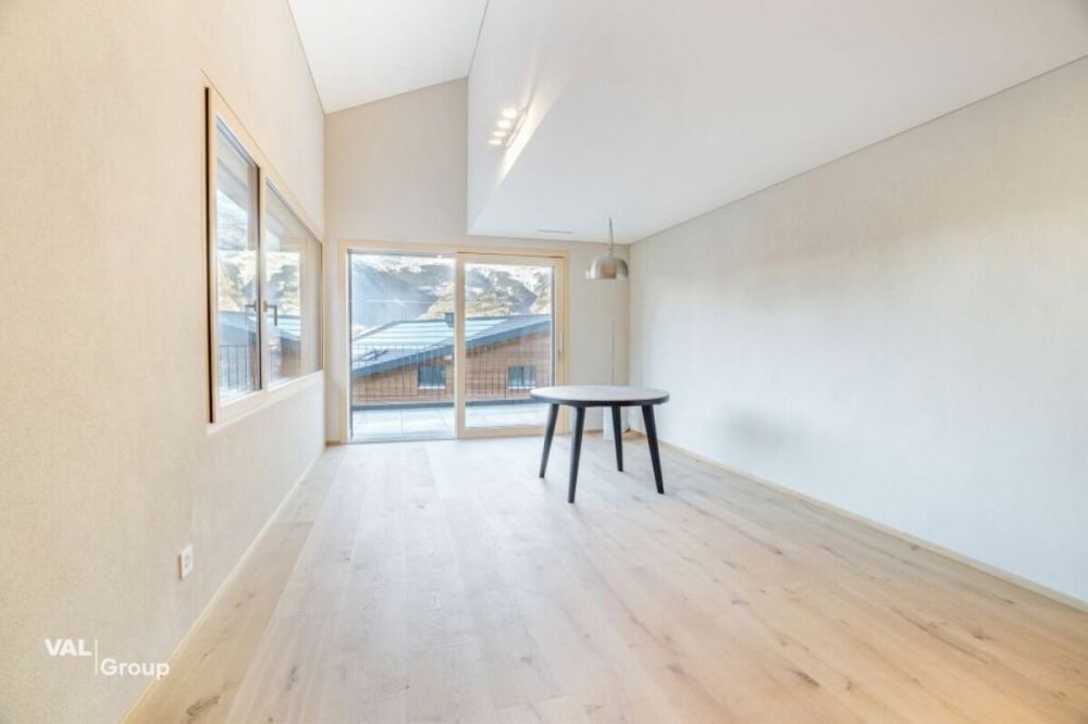 Top - Vermietobjekt - 3.5 Zimmerwohnung mit atemberaubender Weitsicht - Bild 3