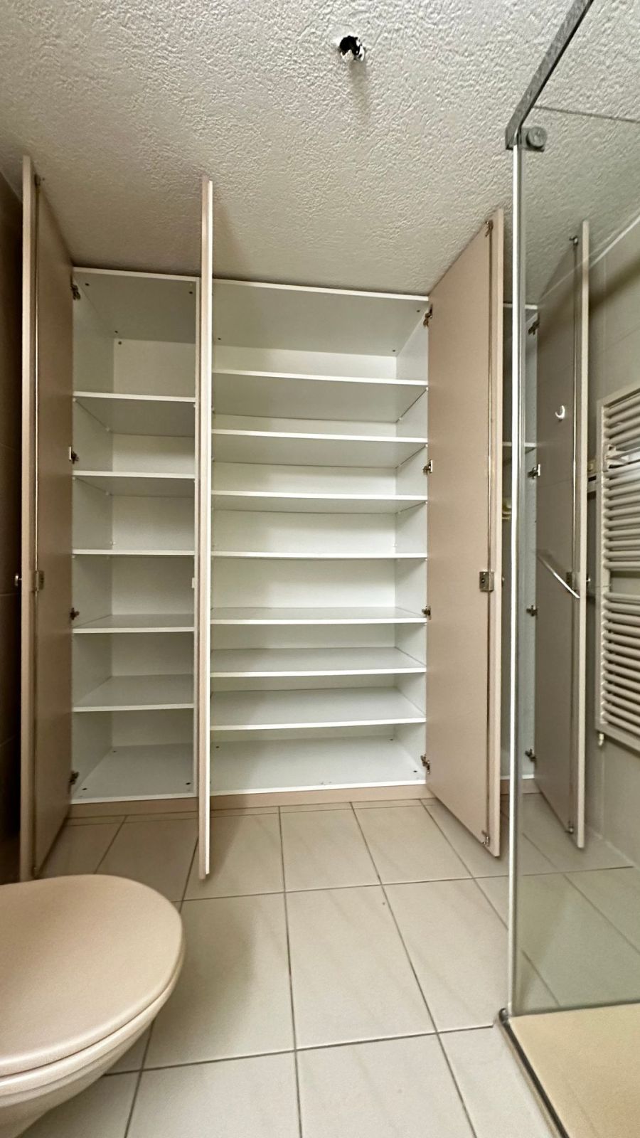 4.5-Zimmer-Wohnung an äusserst ruhiger Lage in Neuheim zu vermieten - Bild 13