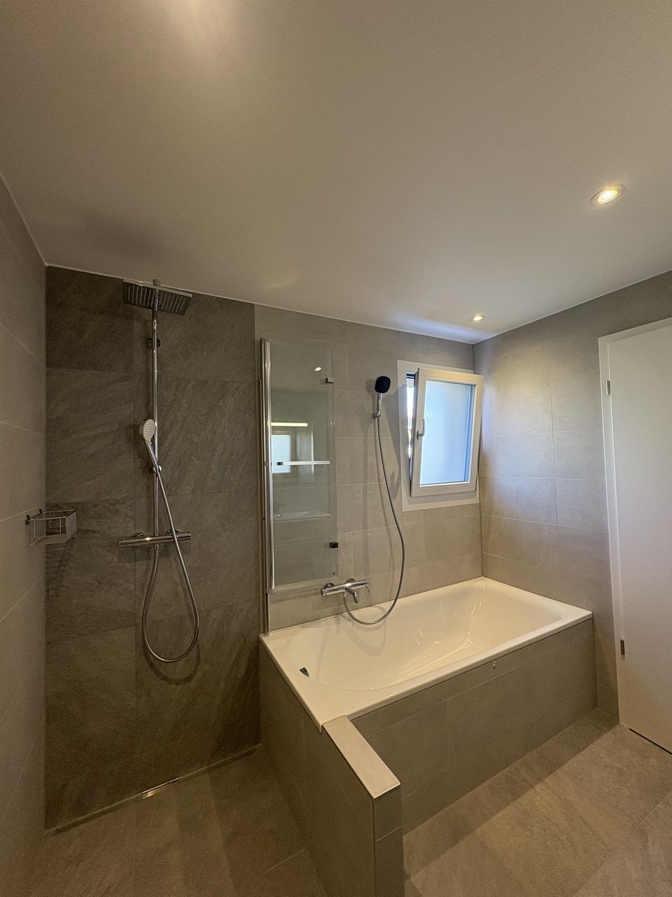 À louer - Cadre idyllique sur les hauts de Mézières (FR) - Bild 6